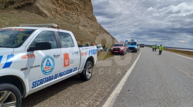 Despiste y vuelco de familia que salía de vacaciones en la ruta 3