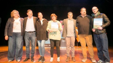 La Municipalidad de Ushuaia entregó  69 decretos de preadjudicación y canon de uso de tierras a vecinas y vecinos