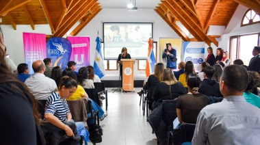 La Cámara de Comercio de Ushuaia entregó certificados a mujeres egresadas de los cursos de carnicería y soldadura
