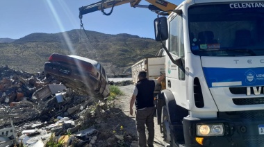El Municipio de Ushuaia realizó un operativo de remoción de chatarra de la vía pública