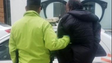 Detienen a un hombre por robar un pantalón