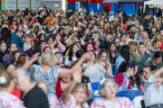 Más de 3.000 vecinas de Río Grande celebraron el “Bingo de las Maternidades” junto al intendente Martín Perez