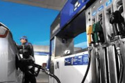 Combustibles: Septiembre arranca con otro aumento en el precio