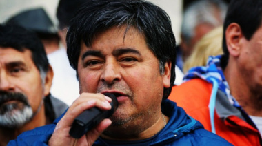 Estatales marchan a Casa de Gobierno en Ushuaia y advierten con un paro