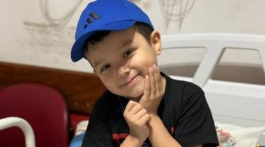 La familia de Augusto Rey lanzó una rifa solidaria para sostener su tratamiento en Buenos Aires