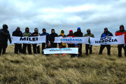 Excombatientes de Malvinas denuncian la entrega de soberanía de Milei, desde las propias islas