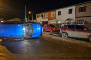 Una mujer al hospital luego de choque y posterior vuelco
