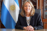 Denuncian al gobierno nacional por autorizar a operar a petrolera británica