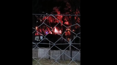Trágico incendio en el barrio Peniel con tres jóvenes fallecidos