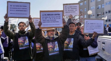 Movimiento de jubilados, trabajadores y estudiantes proponen programa económico