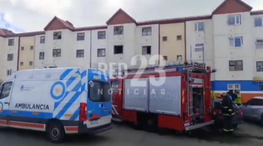 Evacuaron un edificio en chacra II por un principio de incendio en un departamento