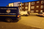 Allanaron la casa de la pareja del fallecido y detuvieron preventivamente a su hermano