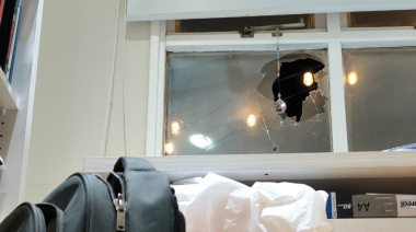 Moisés Solorza denunció que agredieron su vivienda con un piedrazo