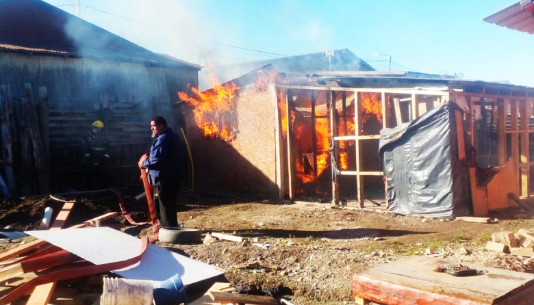 Incendio accidental arrasó una vivienda en Tolhuin