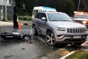 Colisionaron una camioneta y una moto en Ushuaia