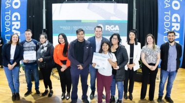 Martín Pérez encabezó entrega de tierras a familias de Río Grande