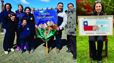 Escuelas rurales fueguinas de Argentina y Chile obsequian banderas tejidas en lana al Papa Francisco