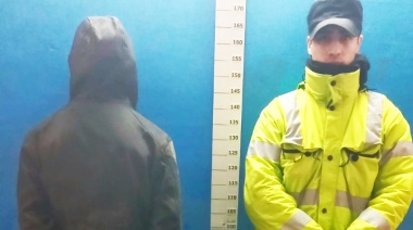 2 sujetos robaron un celular a un adolescente amenazándolo con apuñalarlo
