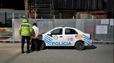Detuvieron a un sujeto por robo de celular y fue imputado por posesión de drogas