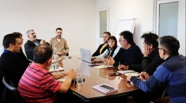 Docentes y gobierno siguen negociando el lunes