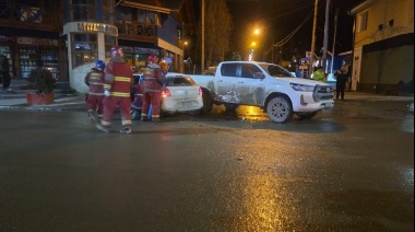 Choque con una mujer y un niño de tres años lesionados