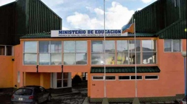 En la provincia se pagan sueldos no docentes con cargos docentes