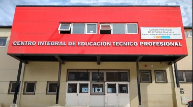 Detectan cucarachas en el Colegio Guevara y suspenden actividades