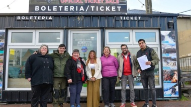 La Municipalidad de Ushuaia entregó convenio a siete empresas de trasporte punto a punto