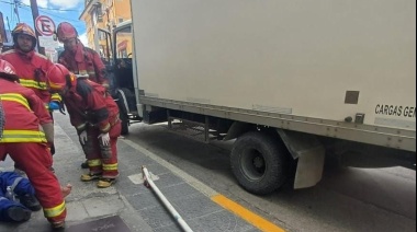 Un camión aplastó el pie de un hombre