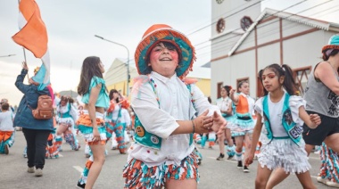 Ushuaia se viste de color y alegría esperando los carnavales 2025