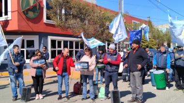 Hubo protestas contra el aumento de la luz