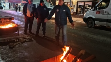 ATE vuelve a montar la carpa frente a la Legislatura para reclamar por la OSEF