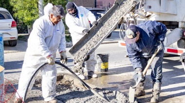 Avanzan las obras de hormigonado en distintos barrios