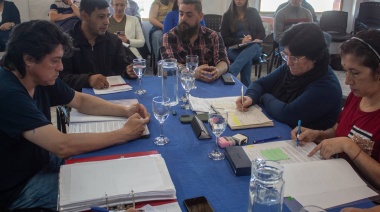 La Comisión de Ecología debate normas, reciclaje y reducción de plásticos