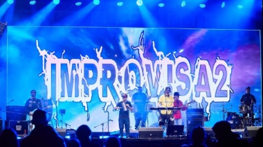 La “Noche Tropical” hizo vibrar el microestadio José ‘Cochocho’ Vargas de música y baile