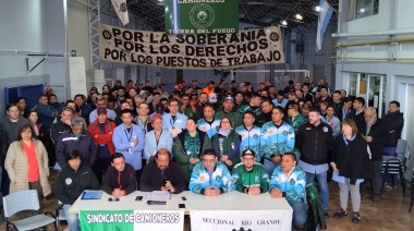 Camioneros y metalúrgicos llaman a votar por Massa y organizan caravana