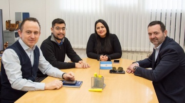 La Municipalidad colaborará con APEL en la capacitación del futuro cuerpo legislativo
