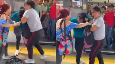 Dos parejas se peleaban y una quedó detenida por atentado y resistencia a la autoridad