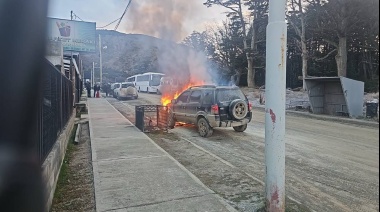 Se incendió una Ecosport y los daños fueron totales