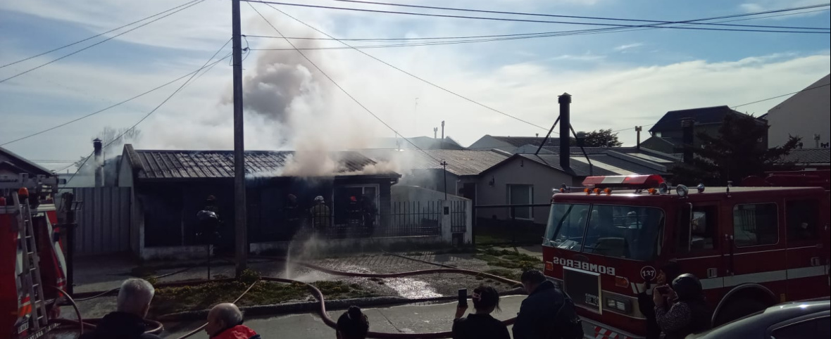 Se incendia una vivienda sobre la calle Borges