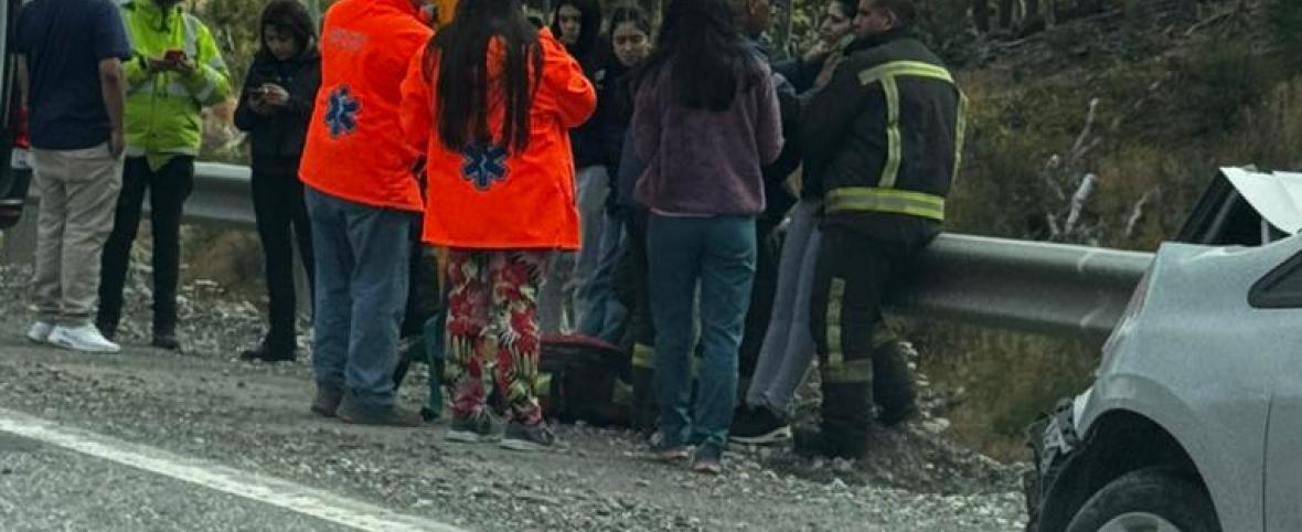 Triple choque en la Ruta 3 cerca de Tolhuin: trasladaron a algunos ocupantes al hospital