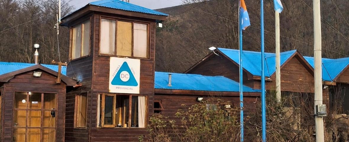 Sin gas, sin agua y en condiciones extremas: así trabajan en Protección Civil en Lago Escondido