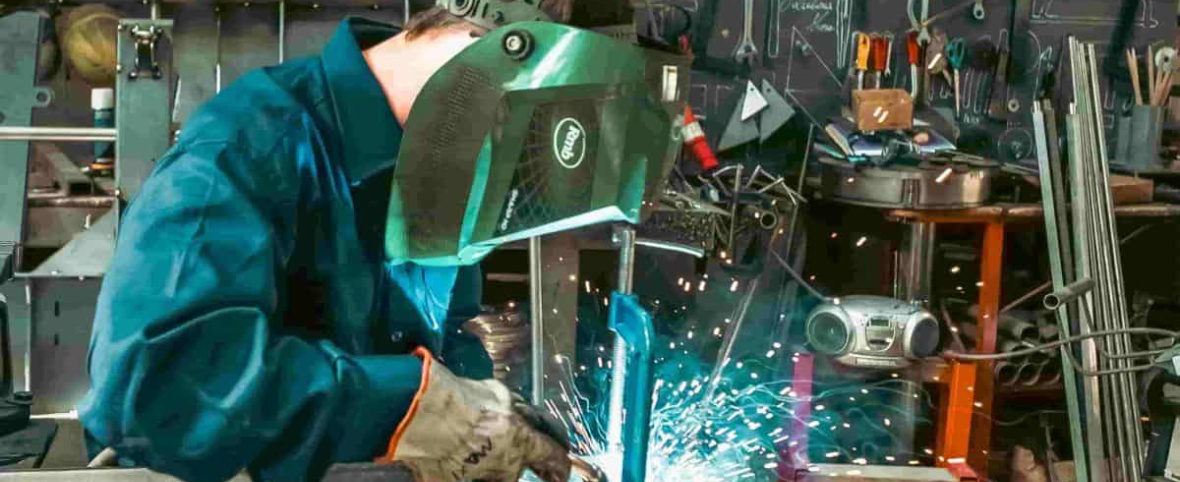 La economía no logra reaccionar cayó 1,7% y la industria, el comercio y la construcción volvieron a retroceder