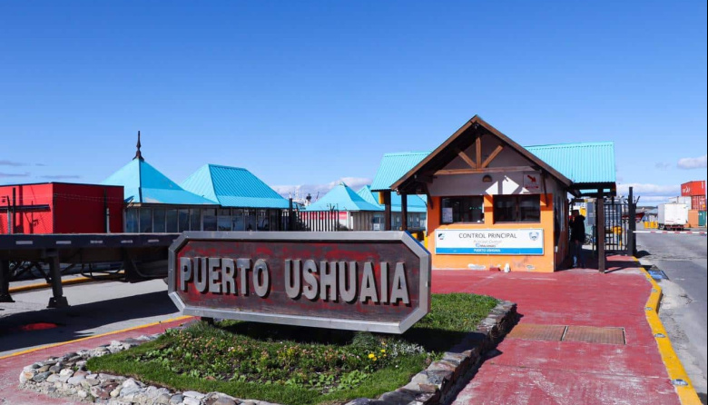 Portuarios de Ushuaia protestan por la quita de fondos para Osef