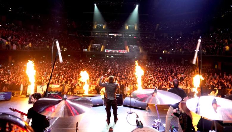 Luces, música y política en la nueva puesta en escena de Javier Milei