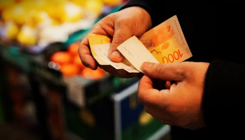 Gobierno provincial: Llegarón los sueldos en cuotas