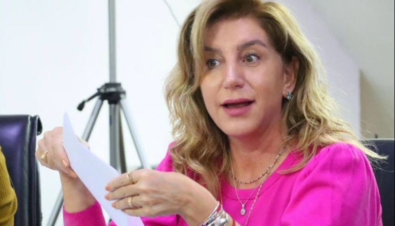 Martínez justificó la suspensión y defendió el dictamen sobre salmonicultura