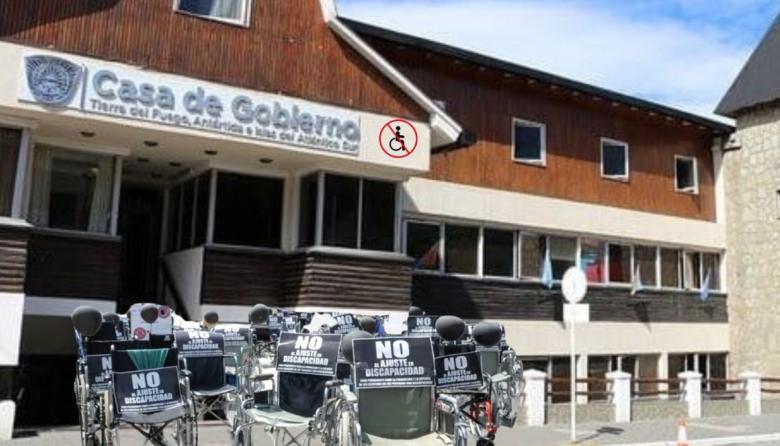 Mientras dan de baja pensiones del RUPE, el Gobierno fueguino aprueba contratos millonarios