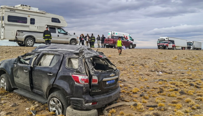 Santa Cruz: vuelco en la Ruta 40 dejó seis turistas israelíes hospitalizados