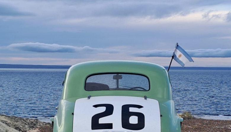 De Tierra del Fuego hasta Alaska en una legendaria cupecita de los 40